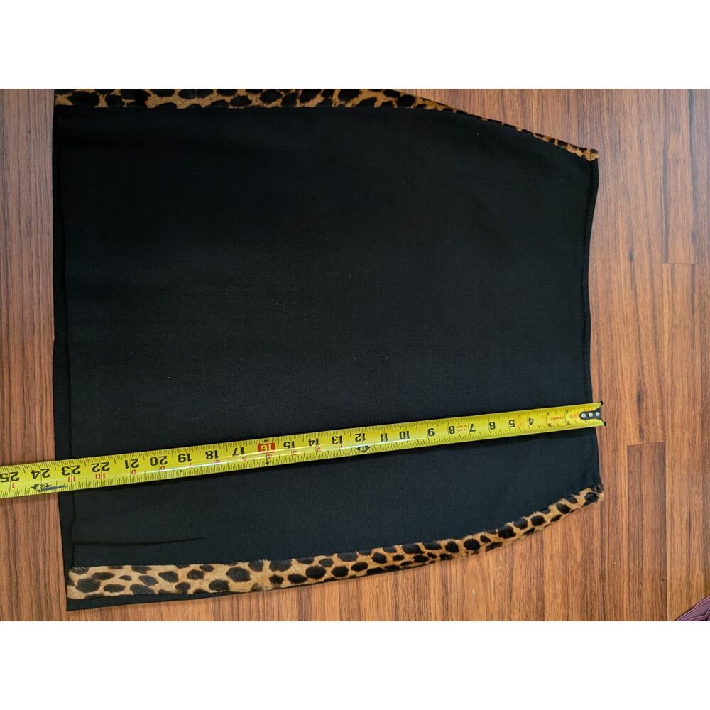 St. John Leopard Calf Hair Knit Skirt Set Size 12 Designer Matching Set Chic - Picture 13 of 13